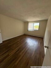 24 Whites Ave in Watertown, MA - Building Photo - Building Photo