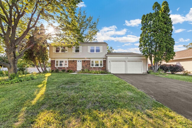 property at 1121 Belmar Ln