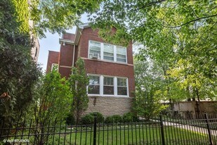 935 Judson Ave, Unit 2 in Evanston, IL - Building Photo
