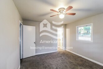 215 Knodishall Dr in Warner Robins, GA - Building Photo - Building Photo