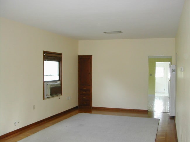 property at 1251 33rd St