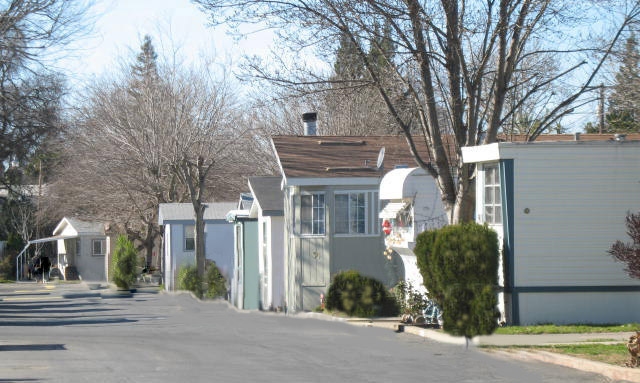 Sutter Street Mobile Home Park in Yuba City, CA - Building Photo