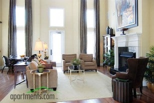 Pillars at Great Bridge in Chesapeake, VA - Building Photo