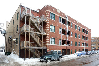 3001 W Gunnison in Chicago, IL - Foto de edificio - Building Photo