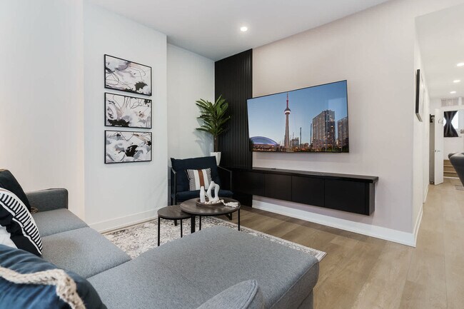 168 McCaul St in Toronto, ON - Building Photo - Building Photo