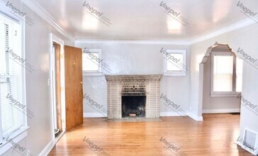 5345 Charlotte St in Kansas City, MO - Building Photo - Building Photo