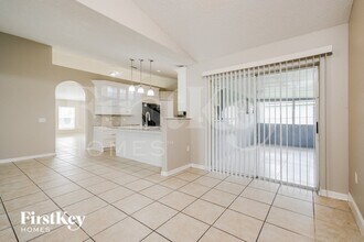 527 Gull Dr in Kissimmee, FL - Building Photo - Building Photo