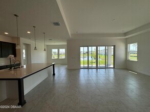 2005 Divot Dr in Daytona Beach, FL - Building Photo - Building Photo