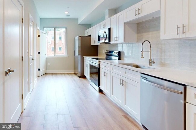 property at 2640 N Jessup St