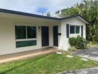 1141 NE 26th Ave, Unit 2 in Pompano Beach, FL - Building Photo - Building Photo