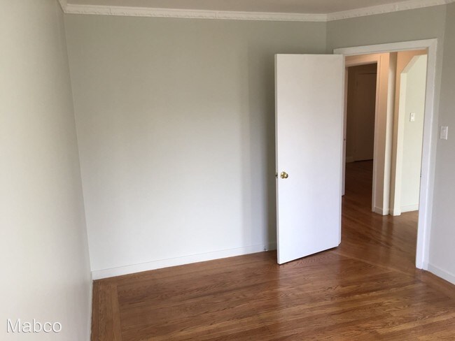 107 E Moltke St in Daly City, CA - Building Photo - Building Photo