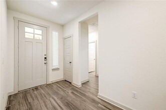 14213 Sage Blossom Dr in Manor, TX - Building Photo - Building Photo