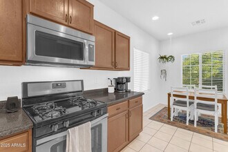 7566 W Congressional Way in Florence, AZ - Building Photo - Building Photo
