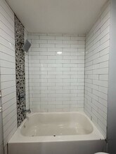 379 S 20th St, Unit 1R in Newark, NJ - Foto de edificio - Building Photo