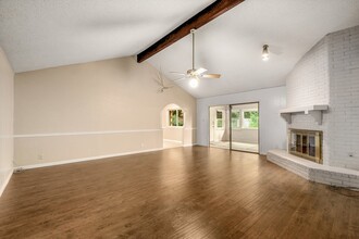 4802 Gerona Dr in Austin, TX - Building Photo - Building Photo