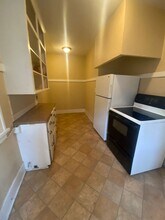 205 S 10th Ave in Yakima, WA - Building Photo - Building Photo
