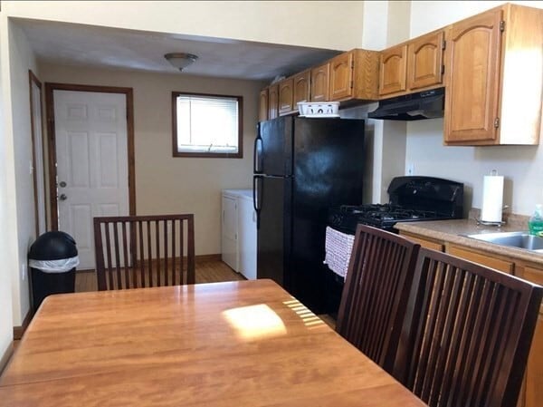 138 Ferry St in Everett, MA - Building Photo - Building Photo