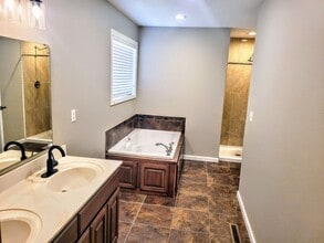 24672 Talladega Rd in St. Robert, MO - Building Photo - Building Photo
