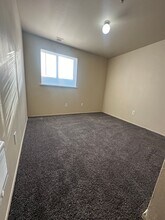 8112 29th Ave Ct S in Lakewood, WA - Building Photo - Building Photo