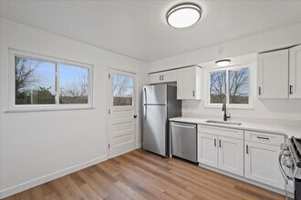 1303 Cloverdale St in Pittsburgh, PA - Building Photo - Building Photo