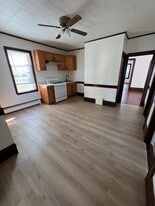 87 Shawmut St, Unit 87 Shawmut st. 2nd Floor in Fall River, MA - Building Photo
