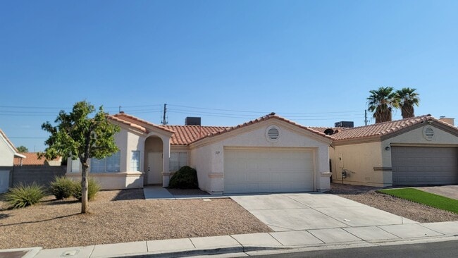 319 Mulberry Glen Dr in North Las Vegas, NV - Building Photo - Building Photo