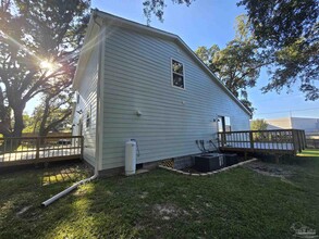 1511 Magaha Ln in Pensacola, FL - Building Photo - Building Photo