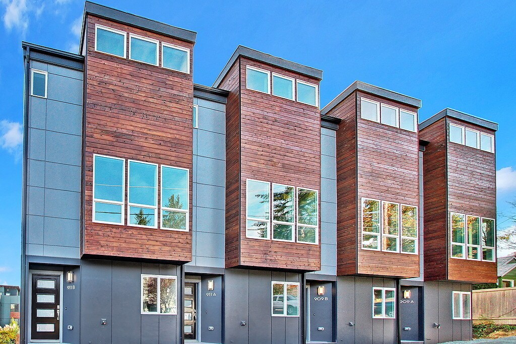911-A N 104th St in Seattle, WA - Building Photo