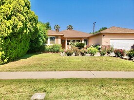 7424 Sunny Brae Ave in Los Angeles, CA - Building Photo