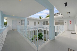 501 NE 82nd Terrace in Miami, FL - Foto de edificio - Building Photo