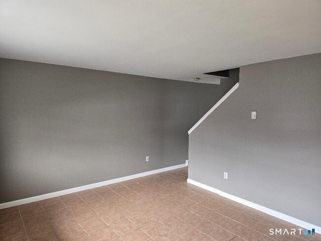 1448 Meriden Rd in Wolcott, CT - Building Photo - Building Photo