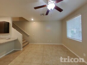 12578 W Steed Ridge in Peoria, AZ - Foto de edificio - Building Photo