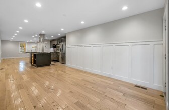 571 Franklin St in Cambridge, MA - Building Photo - Building Photo