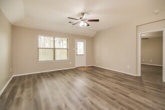 19190 Shire Horse Blvd in Porter, TX - Building Photo - Building Photo