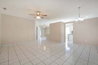 553 Short Pine Cir in Orlando, FL - Foto de edificio - Building Photo