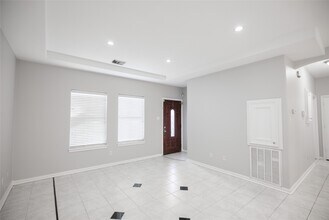 13165 Snow Ln in Willis, TX - Building Photo - Building Photo