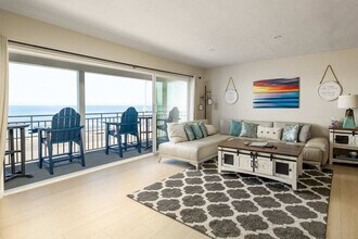3460 Carlsbad Blvd in Carlsbad, CA - Building Photo - Building Photo
