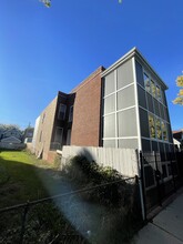 4034 N Bernard St, Unit 2nd Floor in Chicago, IL - Foto de edificio - Building Photo