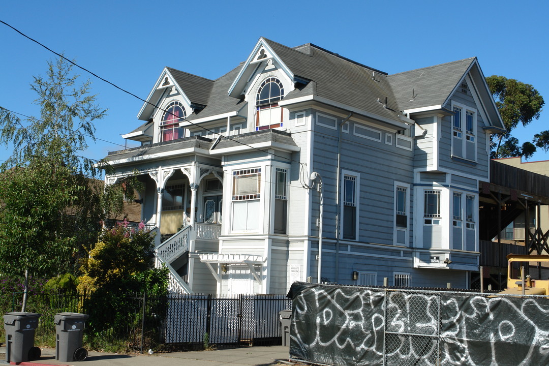 4811 A-F Shattuck Ave in Oakland, CA - Foto de edificio