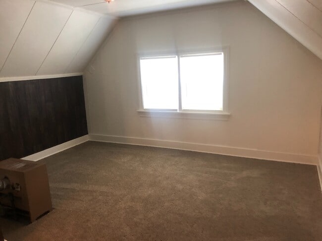 1012 E D Ave in Bismarck, ND - Building Photo - Building Photo
