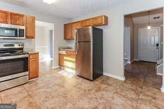 290 Pleasant Hills Dr in Covington, GA - Building Photo - Building Photo