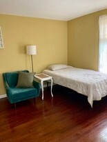 525 Jackson Ave in Dunellen, NJ - Building Photo