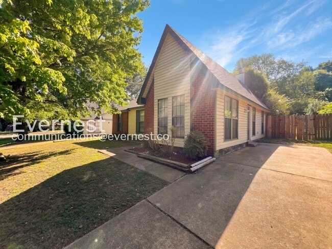 6420 Forestgate Rd in Horn Lake, MS - Building Photo - Building Photo