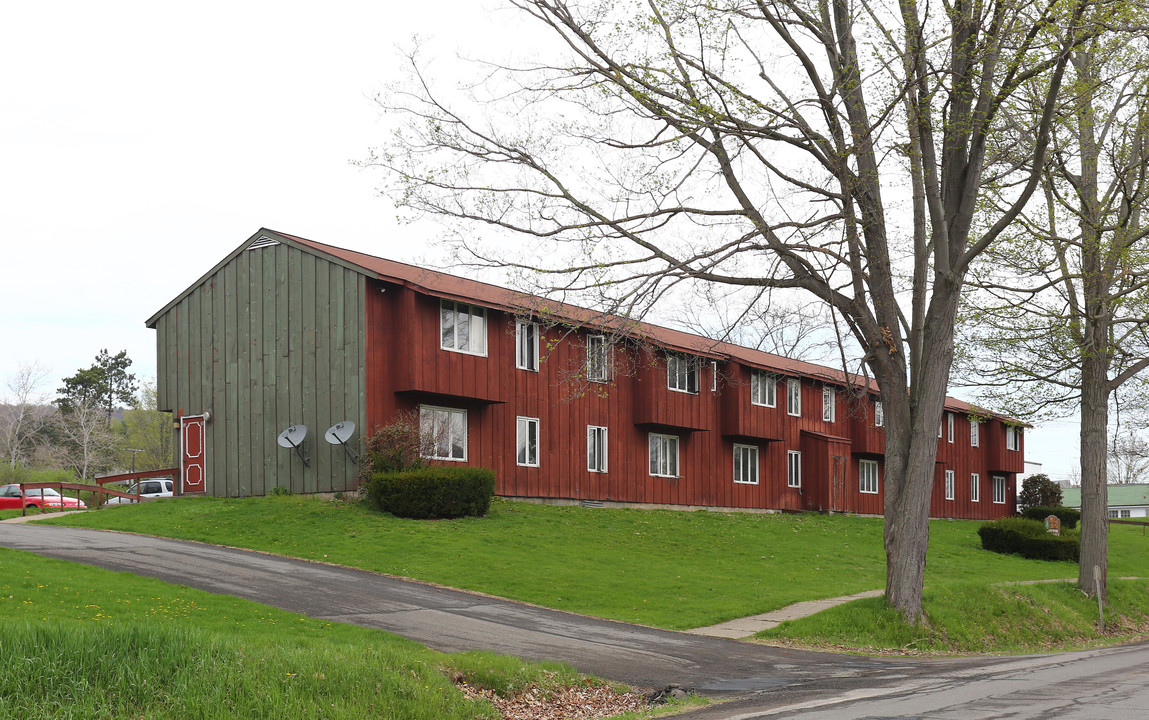 Maple Manor in Bainbridge, NY - Building Photo