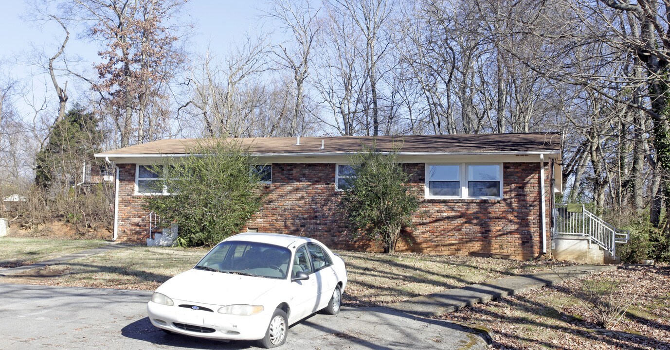 5512 Rosebay Rd in Knoxville, TN - Building Photo