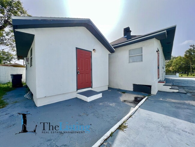 property at 3105 W Spruce St