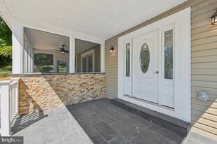 2430 Harris Mill Rd in Parkton, MD - Building Photo