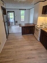 2039 Kensington St, Unit A in Harrisburg, PA - Foto de edificio - Building Photo