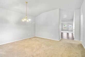 18218 Wild Orchid Dr in Houston, TX - Foto de edificio - Building Photo