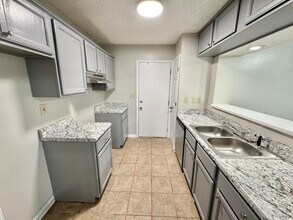 7050 Presmond Rd in Cordova, TN - Building Photo - Building Photo